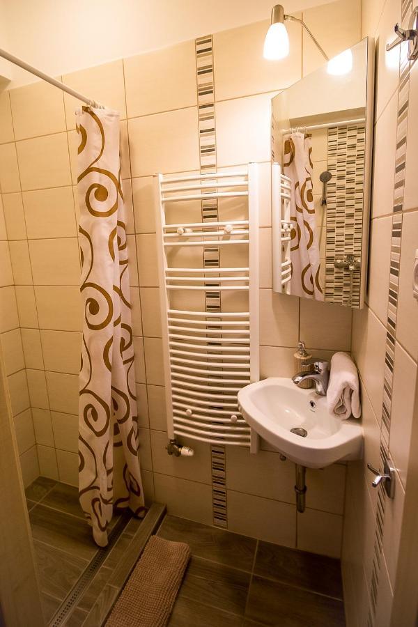Thermal Next I Weninger Apartman Kiskunhalas Exterior foto